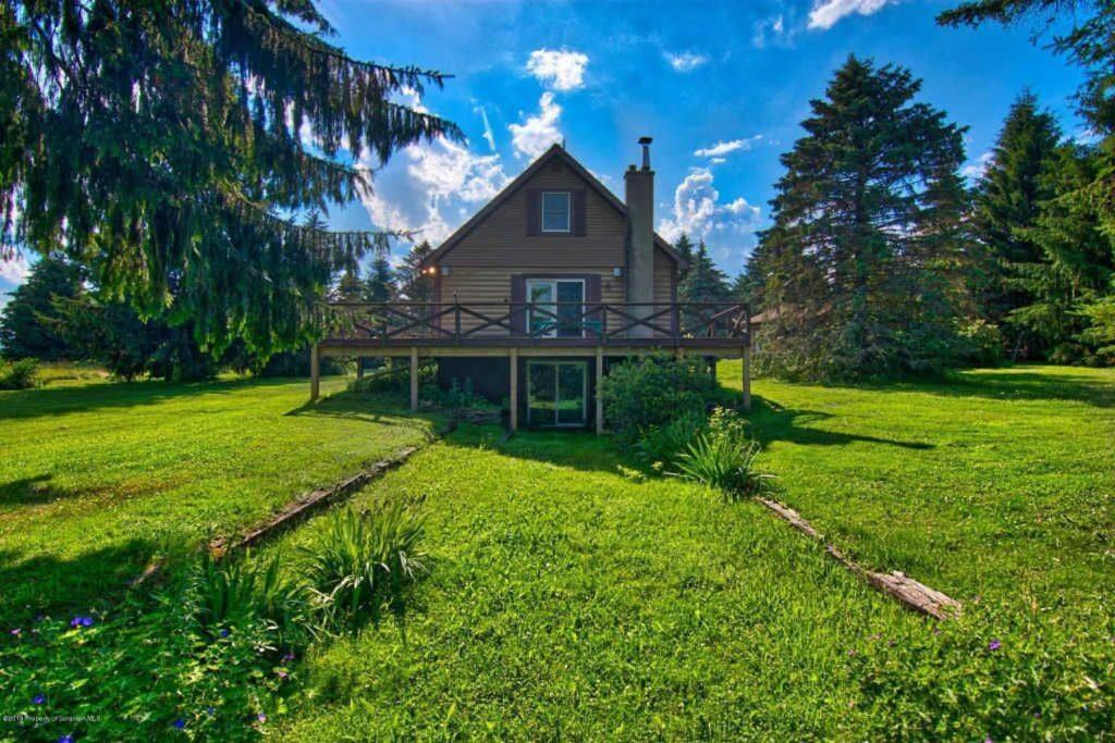 Elk Mountain Ski Resort: On 21 Acres Holiday home *